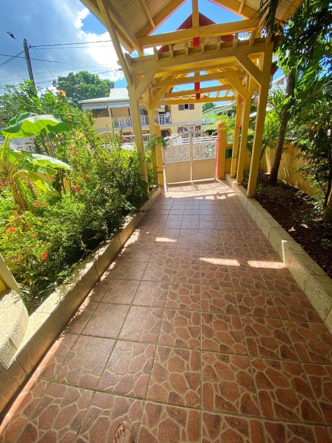 Appartement Moderne A Pointe Noire 36 M² Piscine & Jacuzzi Buitenkant foto