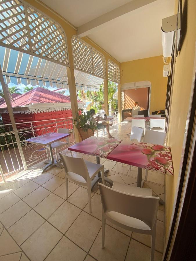 Appartement Moderne A Pointe Noire 36 M² Piscine & Jacuzzi Buitenkant foto